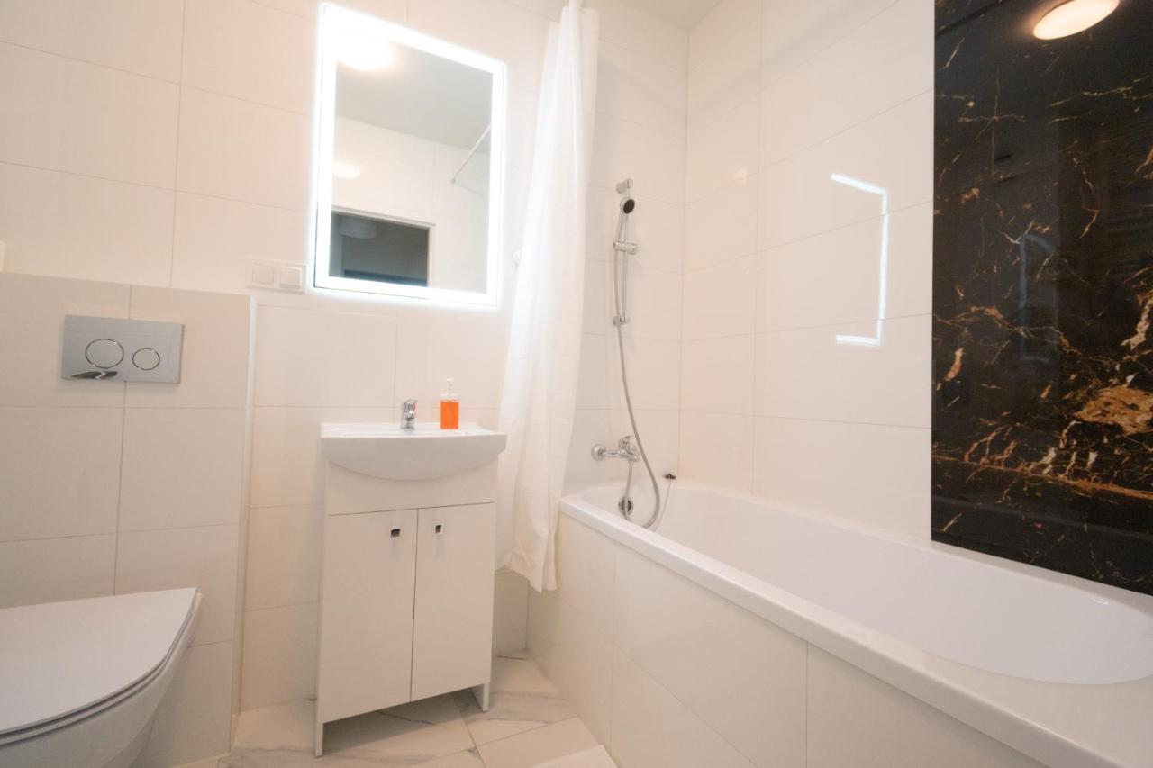 Apartament Alpha Лодз Екстериор снимка